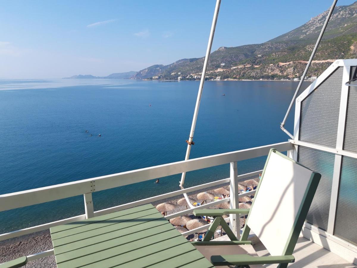 Blue Bliss Apartment Loutraki  Exterior photo