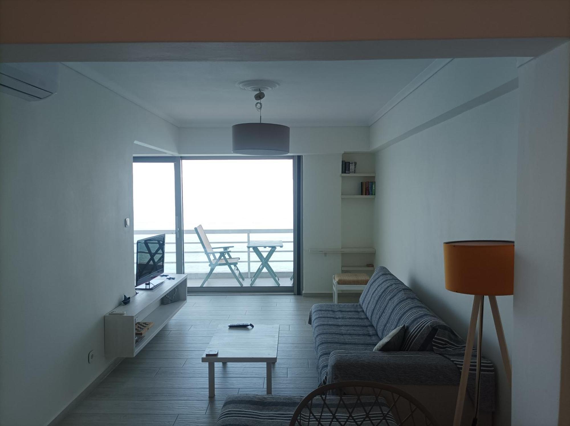 Blue Bliss Apartment Loutraki  Exterior photo
