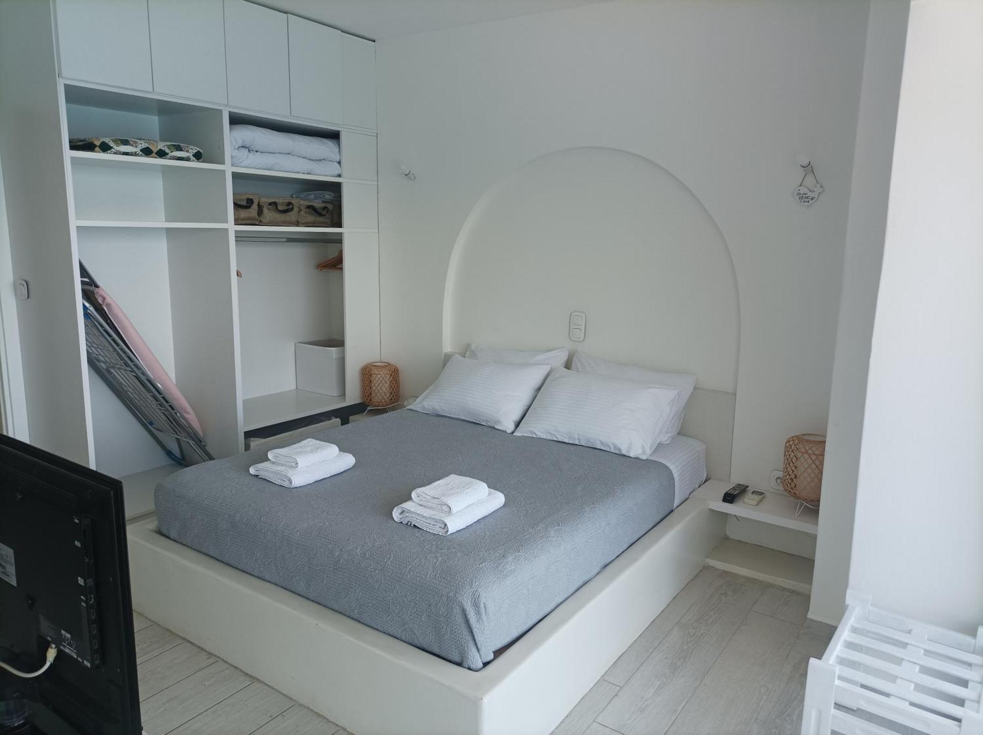 Blue Bliss Apartment Loutraki  Exterior photo
